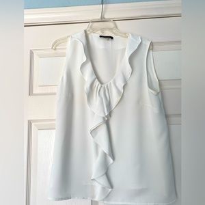 Nine West EUC X-Large Ruffle V-neck Ivory Cream Sleeveless Shell Blouse Top